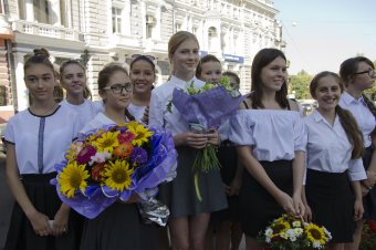 Почетные одесситы возложили цветы к памятникам основателям города (фото)