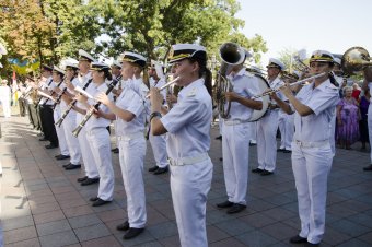 Торжественная церемония поднятия флага Одессы