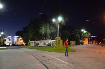 Завершается благоустройство разворотного кольца трамваев в районе Итальянского бульвара (фото)