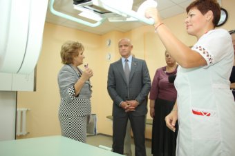 Мэр Одессы Геннадий Труханов открыл новую детскую поликлинику