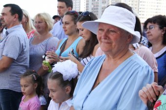 Мэр Одессы Геннадий Труханов открыл новую детскую поликлинику