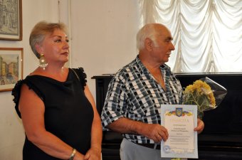 Художник-оформитель Одесского порта подарил 25 картин музею Пушкина