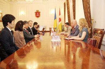 Мэр Одессы встретился с Послом Японии