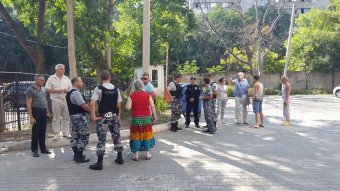 Забор-нахалстрой в Шампанском переулке снесен. Последует ли ответный ход «прихватизаторов»? (фото)