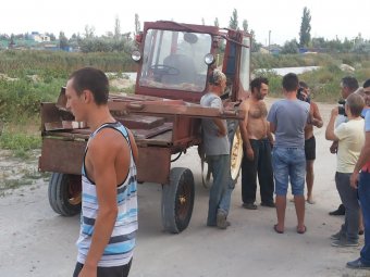 Снос заборов докатился до Коминтерновского района (фото)