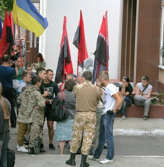 В милиции объяснили, за что задержали представителей "Правого сектора" (видео)