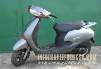 Несовершеннолетний житель Раздельной решил прокатиться на мопеде и стащил его прямо с чужого двора