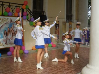 «Мы родом из Одессы, мы родом из Дворца…»