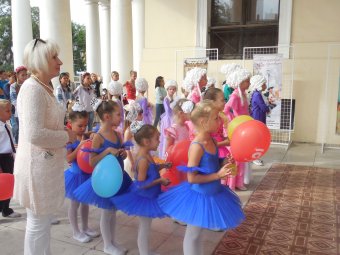 «Мы родом из Одессы, мы родом из Дворца…»