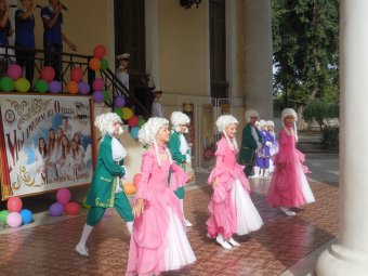 «Мы родом из Одессы, мы родом из Дворца…»