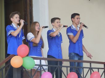 «Мы родом из Одессы, мы родом из Дворца…»