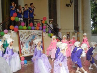 «Мы родом из Одессы, мы родом из Дворца…»