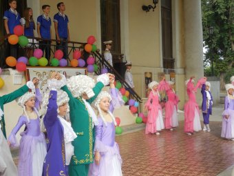 «Мы родом из Одессы, мы родом из Дворца…»