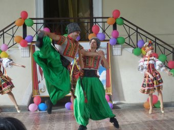«Мы родом из Одессы, мы родом из Дворца…»