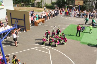 Мы верим твердо в героев спорта!
