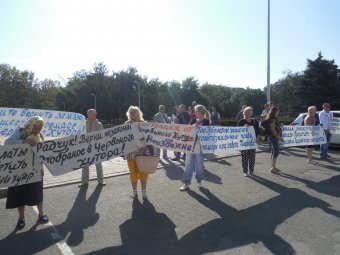 «Народное вече» под стенами ОГА: одесситы протестуют против незаконного захвата земли