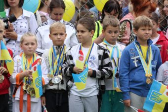 Открытие спортплощадки одесской школы №81 после реконструкции (фото)