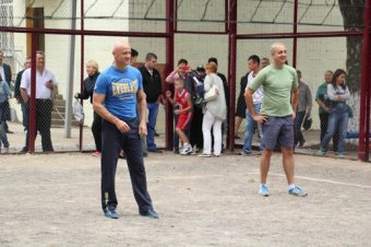 Открытие спортплощадки одесской школы №81 после реконструкции (фото)