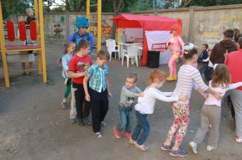 Андрей Терновский: Пока дети играют, взрослые решают насущные проблемы ЖКХ (фото)