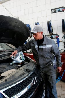 Компания «Стандарт-Оил» реализует стратегию повышения эффективности сети Mobil 1 Центров