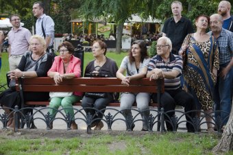 В Городском саду играет джаз