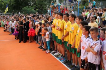 В Киевском районе открылся  мультифункциональный спорткомплекс (фото)