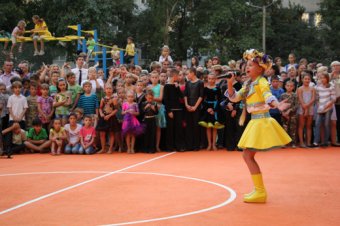 В Киевском районе открылся  мультифункциональный спорткомплекс (фото)