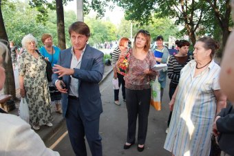 Дворы на Вильямса приводят в порядок (фото)