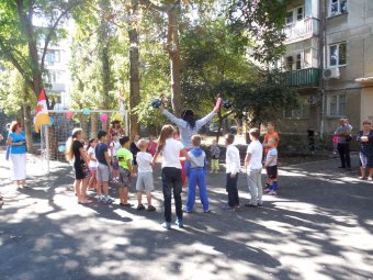 Уютная Одесса: На Фонтанской дороге после капремонта открылся ещё один двор (фото)