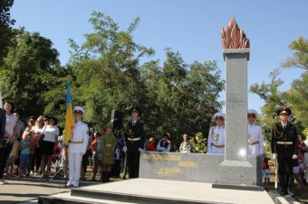 Памяти героев той войны: В Одессе появилась скульптурная композиция "Партизанская слава" (фото) 
