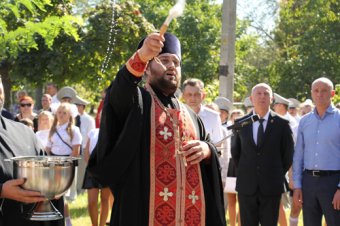 Памяти героев той войны: В Одессе появилась скульптурная композиция "Партизанская слава" (фото) 