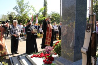Памяти героев той войны: В Одессе появилась скульптурная композиция "Партизанская слава" (фото) 