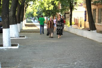 Благоустройство Адмиральского проспекта продолжается (фото)