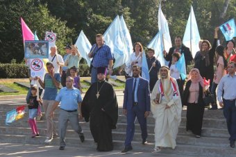 В Одессе Международный конгресс  "Щит" провел марш "Защитим  детей от насилия и войны" (фото)