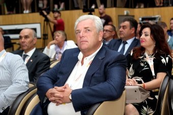 "Доверяй делам": Мы - за Геннадия Труханова!