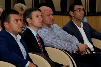 "Доверяй делам": Мы - за Геннадия Труханова!