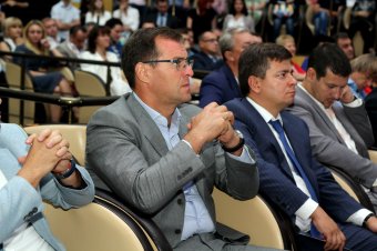 "Доверяй делам": Мы - за Геннадия Труханова!
