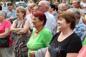 В Одессе продолжается комплексный ремонт межквартальных проездов (фото)