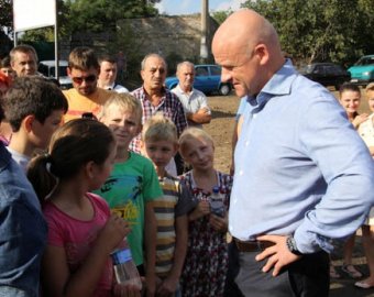 В Одессе продолжается строительство эллинга для занятий греблей на каноэ и байдарках (фото)
