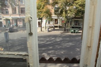 В Одессе в результате взрыва пострадали окна в 45 квартирах