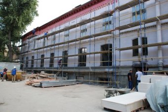 Продолжается капитальный ремонт Одесской детской поликлиники №7 (фото)