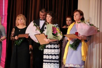 Одесские власти и общественность отметили великий труд учителей (фото)