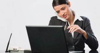 Женщине мешают стать успешной низкая самооценка, отсутствие деловых связей и внешнего имиджа