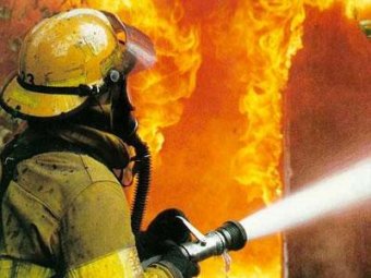 В Одессе ликвидировано возгорание гаражей