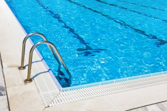 Одесские студенты «Университета третьего возраста» посещают бассейн