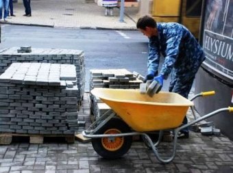 На улице Бунина появится новый тротуар (фото)
