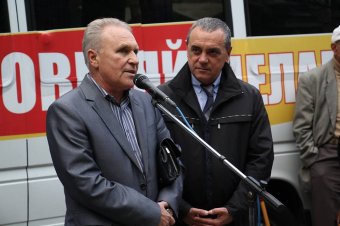 На улицах Глушко  и Ильфа и Петрова проводятся работы по благоустройству дворов (фото)