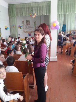 В одесских школах продолжают поздравлять учителей (фото)