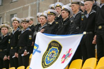 На стадионе "Спартак" сыграли сборная ВМС и звезды отечественного футбола (фото)