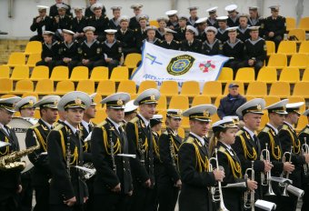 На стадионе "Спартак" сыграли сборная ВМС и звезды отечественного футбола (фото)